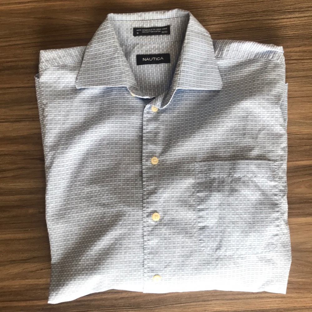 Nautica long sleeve button down dress shirt 32/33